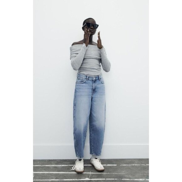 Zara Denim - ZARA Medium Wash High Rise Baggy Barrel Leg Jeans, Size 8/30